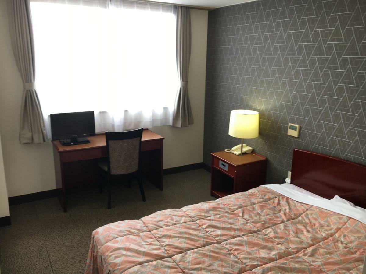 Business Hotel Serikawa Хиконе Екстериор снимка