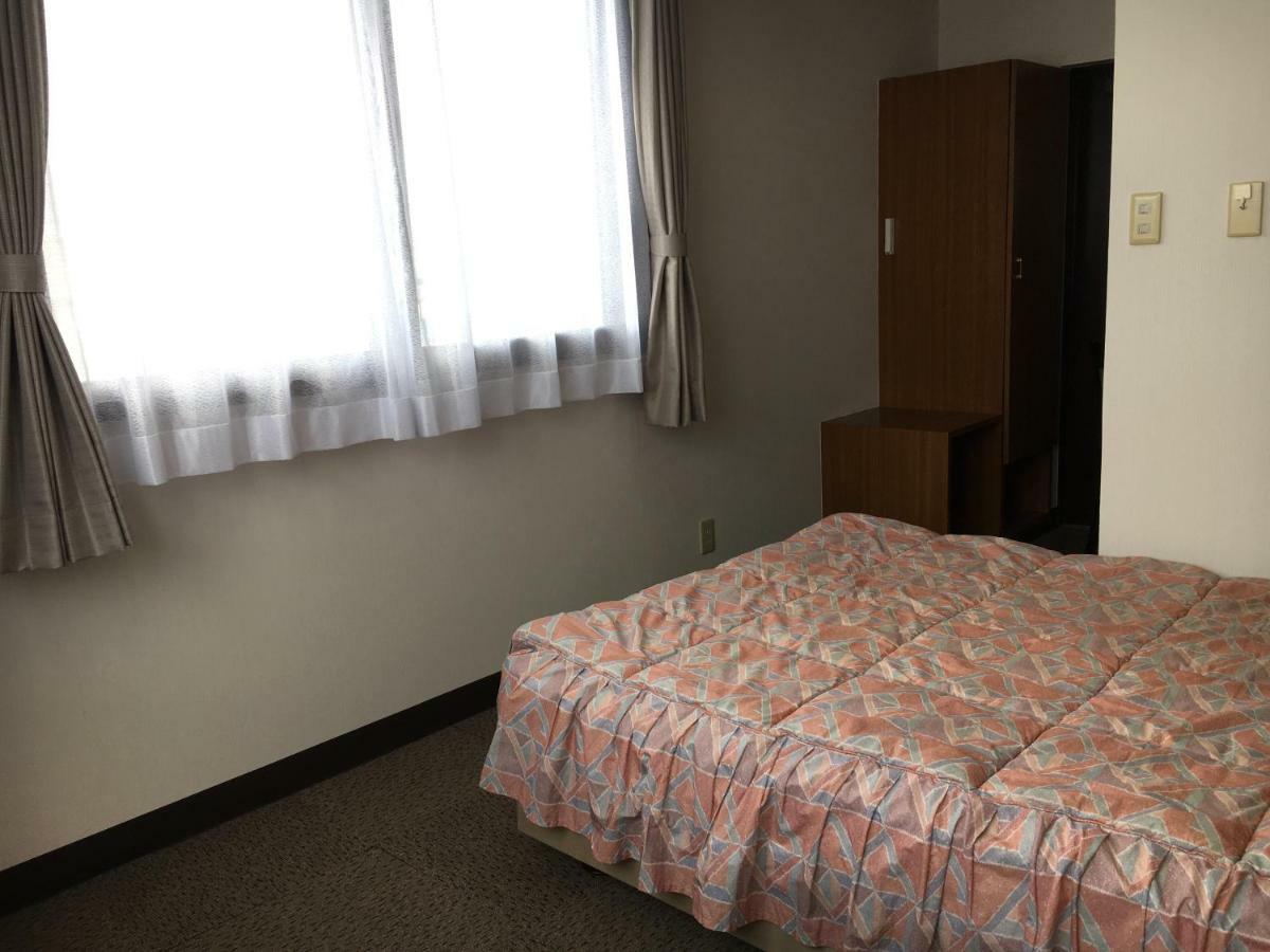 Business Hotel Serikawa Хиконе Екстериор снимка
